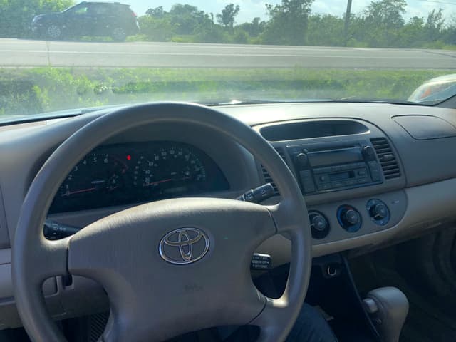 2004 Toyota Camry - Image 4