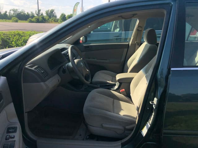 2004 Toyota Camry - Image 5
